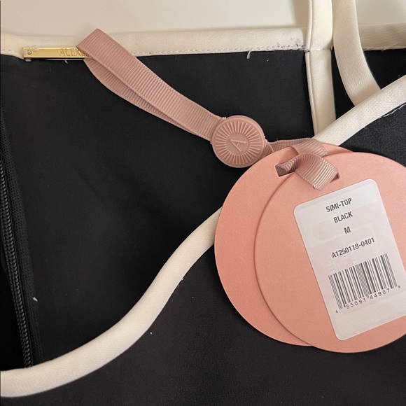 ALEXIS Simi Black and White Crop Top Size XS - Picture 7 of 7